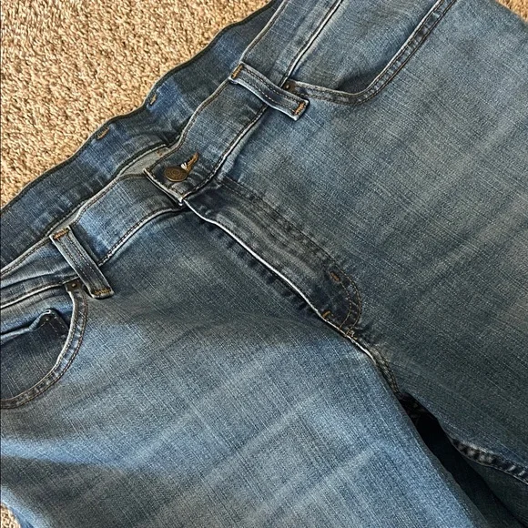 L.L. Bean Men's standard athletic Jeans - Picture 5 of 7